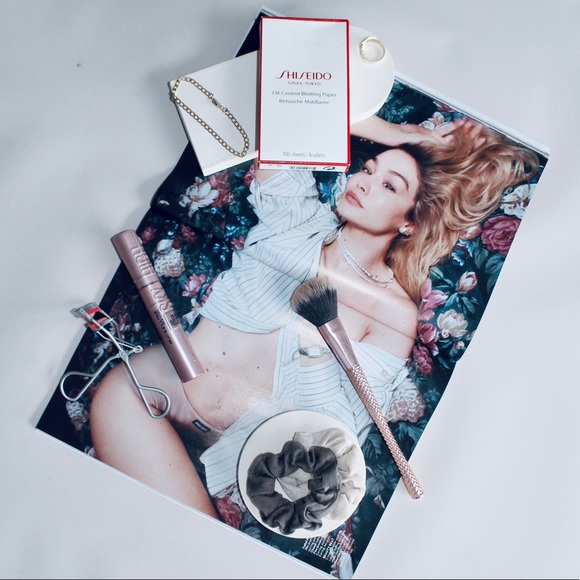 SHISEIDO Oil Control Blotting Papers - Picture 1 of 4